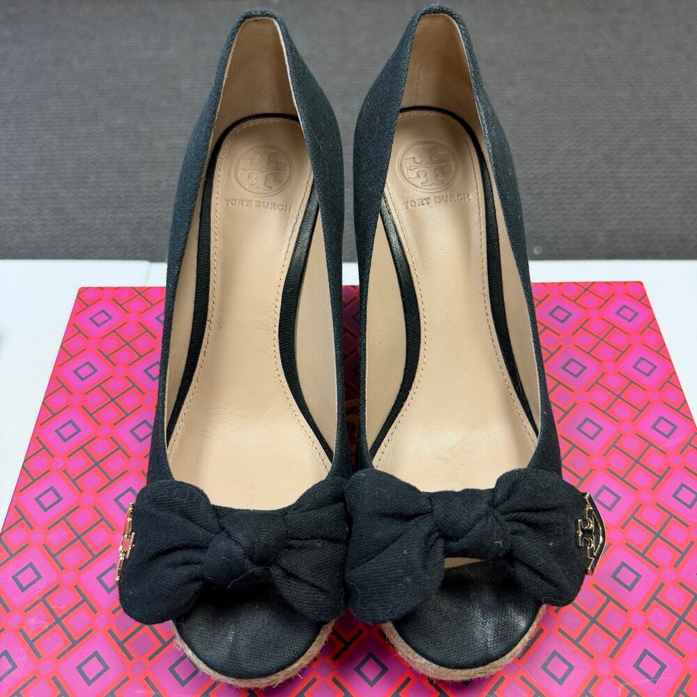 Tory Burch Dory 85 Black Canvas Espadrille Wedges Peep Toe Bow Gold Reva Sz 6.5